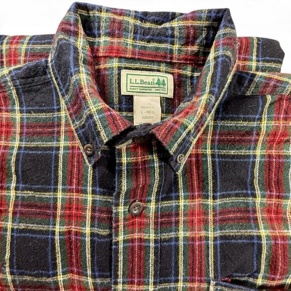 LL Bean Scotch Plaid Flannel Button Down Shirt Mens L Red Black Tartan Cabincore - Picture 8 of 8